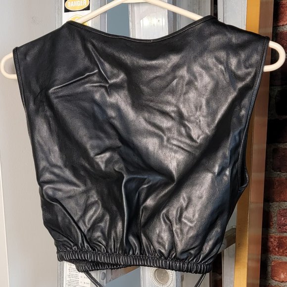 Zara Black Sleeveless Faux Leather Adjustable Tie Crop Top Size Small - Picture 2 of 5